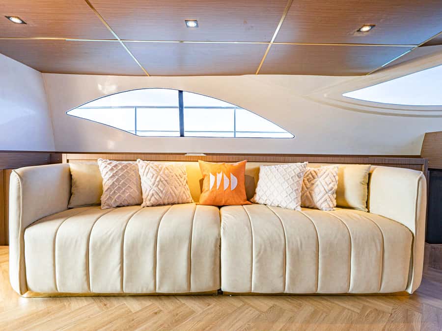 Pattaya: Private Luxury Catamaran Island Discoveries - Crew, safety, and the feel of the day