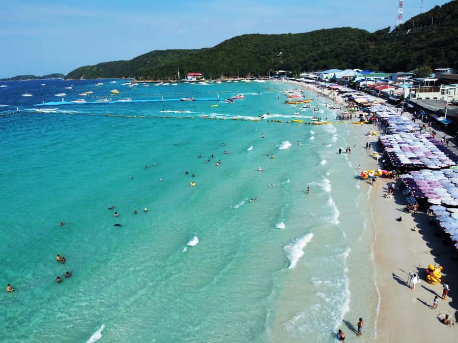 Pattaya: Private Speedboat to Coral Islands Cruise - Koh Larn, the main beach stop