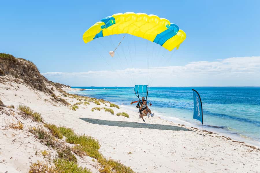 Perth: Rottnest Island Skydive and Ferry Package - Walking to the airfield and checking in