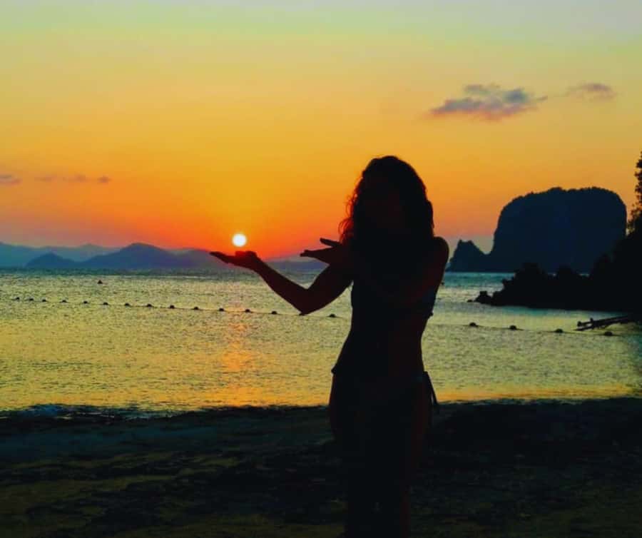 Phi Phi & 4 Islands Sunset tour + Bioluminescent Planktons - Poda Island, Thai BBQ, and the sunset pause