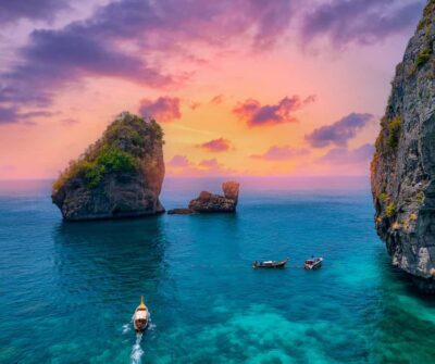 Phi Phi & 4 Islands sunset tour plus bioluminescent plankton