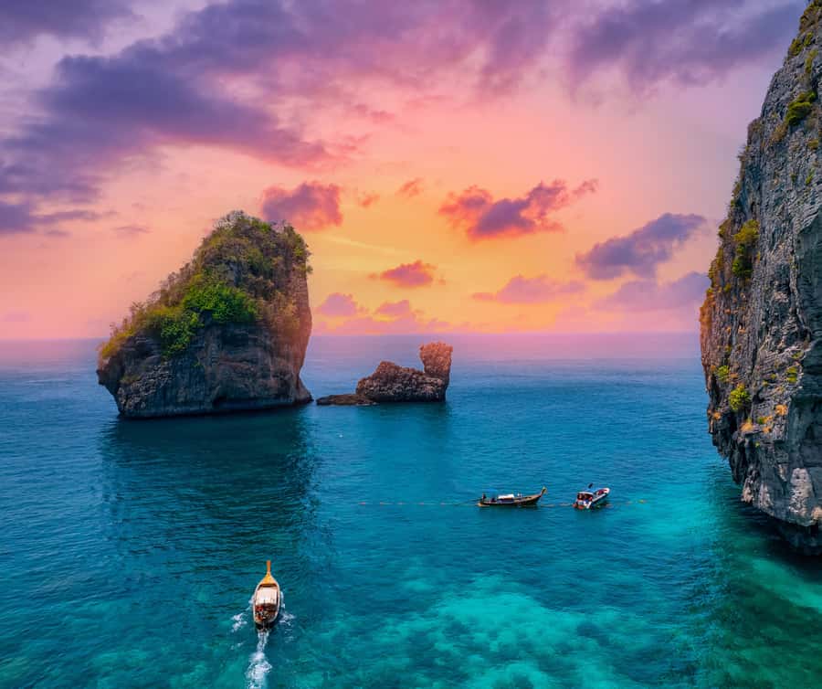 Phi Phi & 4 Islands sunset tour plus bioluminescent plankton - The 50-minute ride from Ao Nang