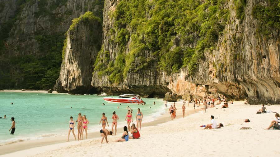 Phi Phi: Exclusive Full Day Longtail Boat to 7 Islands - Monkey Beach and Viking Cave: quick opening stops