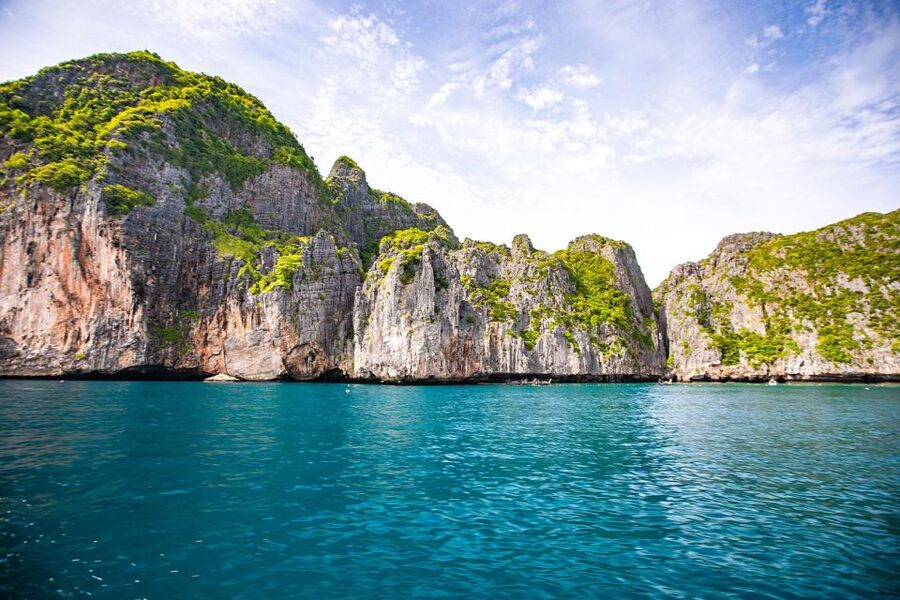 Phi Phi: Full-Day Phi Phi Islands & Sunset Tour by Speedboat - Sunset and glowing plankton finish the trip