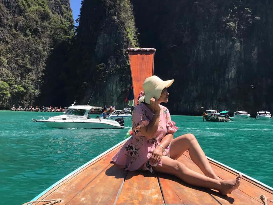 Phi Phi: Private 7 Islands Longtail to Maya Bay and Bamboo - Loh Moo Dee, Run Tee, and Nui Bay fill in the quieter spaces