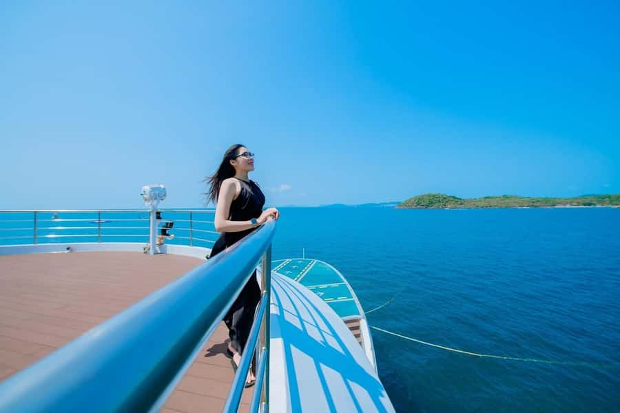 Phu Quoc: 3-Island Tour & Cruise with Lunch & Water Sports - Flycam photos: a real benefit, with a practical tradeoff