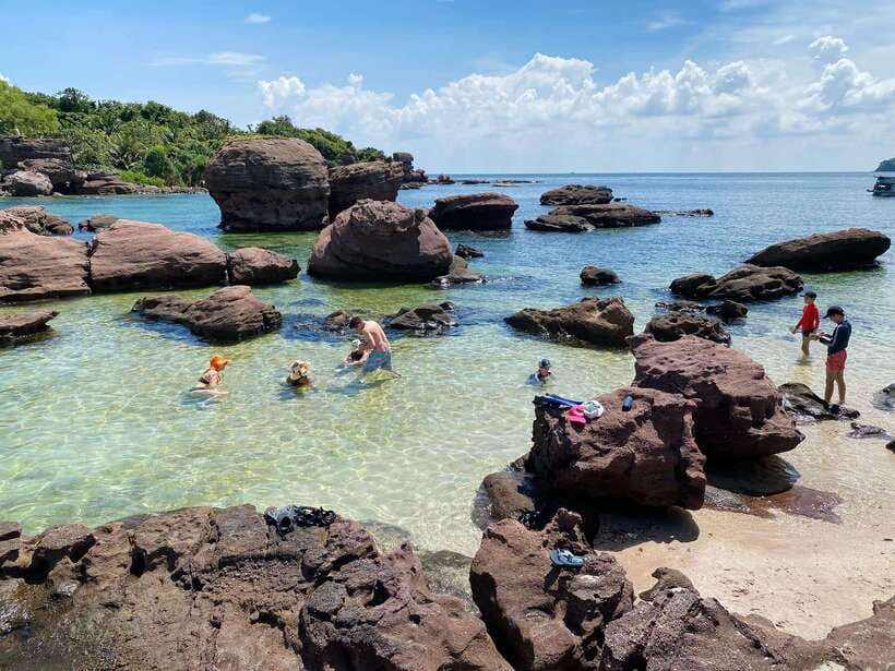 Phu Quoc 3 Island Tour: Gam Ghi, Mong Tay, May Rut Island - Mong Tay and the seafood lunch