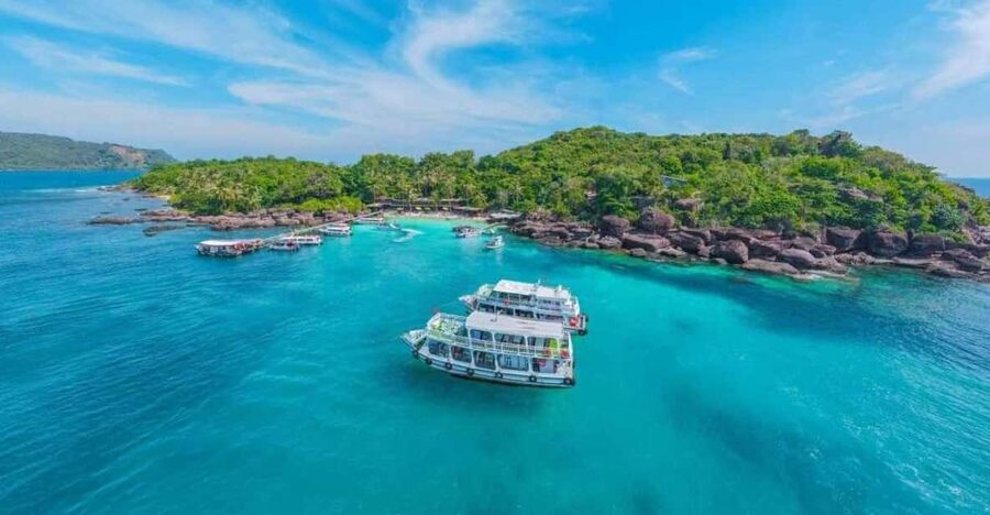 Phu Quoc: 4 Island Hopping, Speedboat, Cable Car, Water Park - Key points at a glance