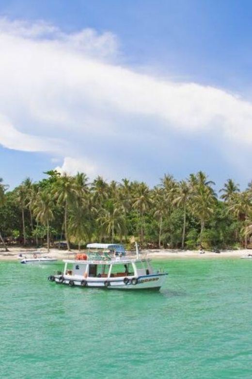 Phu Quoc: 4 Island Hopping, Speedboat, Cable Car, Water Park - The 8:30 pickup from central Duong Dong