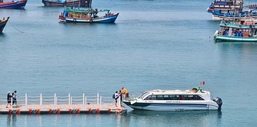Phu Quoc: 4 Islands By Speedboat & Cable Car Trip - May Rut Island brings the beach break