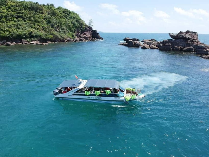Phu Quoc: 4 Islands By Speedboat & Cable Car Trip - Hon Thom cable car gives the day its big view