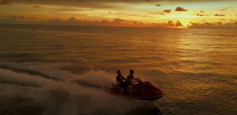 Phu Quoc: Explore 3 Islands & Parasailing and Jetski Combo - Lunch on the island
