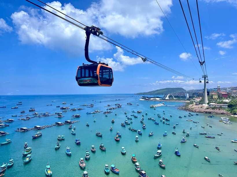 Phu Quoc: Snorkeling Island Hopping Cable Car With Lunch - The 4:00 Hon Thom cable car ride