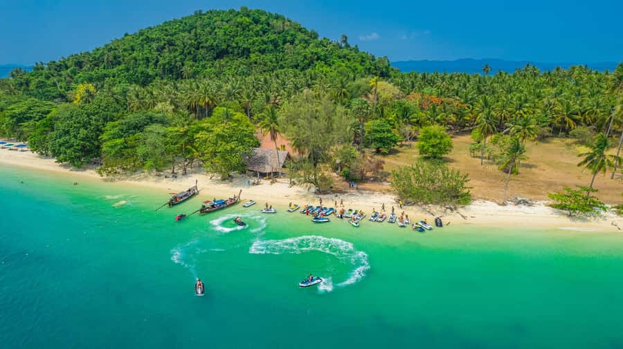 Phuket: 4 Hours Jet Ski Experience Hopping To 6 Islands - Crowds, equipment, and the real feel of the ride