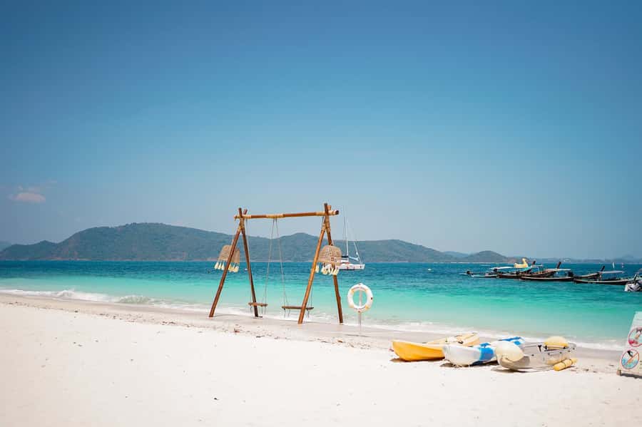 Phuket: Banana Beach Speedboat Island Experience with Lunch - Who will enjoy this Koh Hey outing?