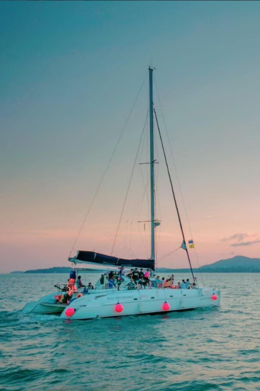 Phuket: Coral Island Catamaran Cruise with Sunset Dinner - One hour on Koh Hey