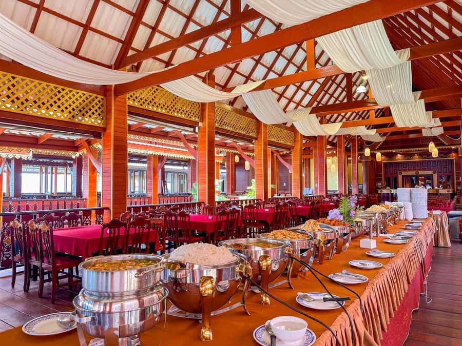 Phuket: James Bond 5 Islands Speedboat Tour with Lunch - Who should book this speedboat tour