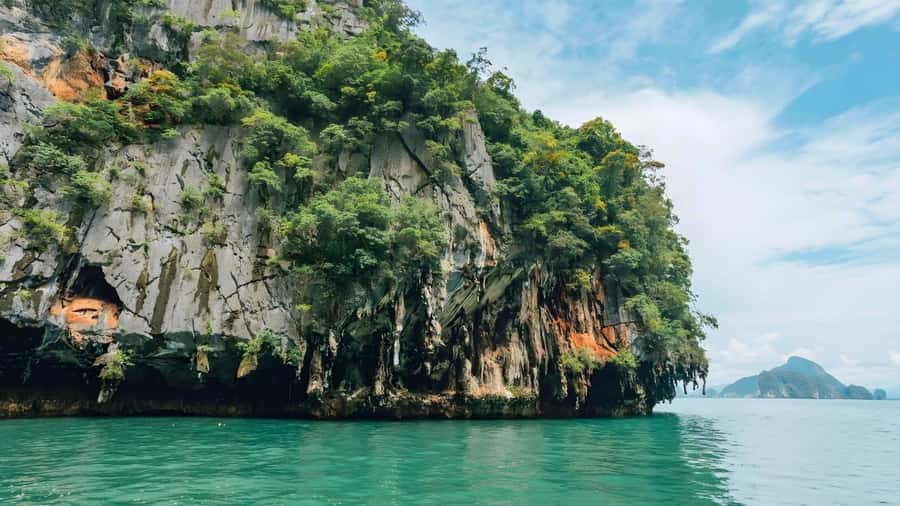 Phuket: James Bond Island Day Trip by Speed Boat with Lunch - Ice Cream Cave and its green water