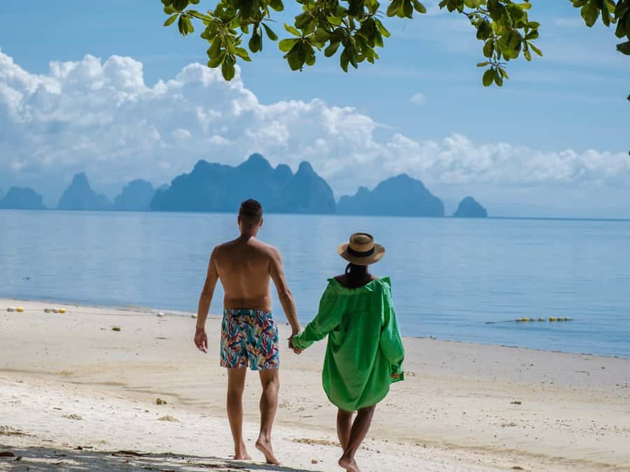 Phuket: James Bond Island, Floating Village Speedboat Tour - Panak Island and the green water caves
