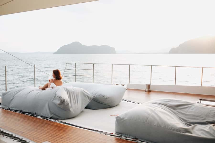 Phuket: James Bond Island Luxury Sunset Cruise - Lunch with limestone views