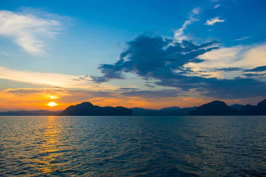 Phuket: James Bond Island Luxury Sunset Cruise - James Bond Island and Phing Kan’s famous rocks