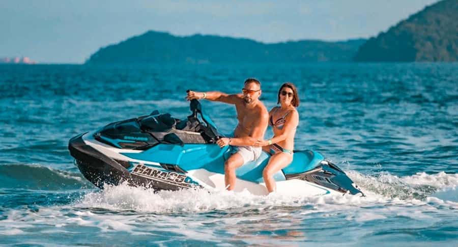 Phuket: Jet Ski Tour to 6 Islands with Lunch & Transfers - Lunch on Rang Yai and the value of the package