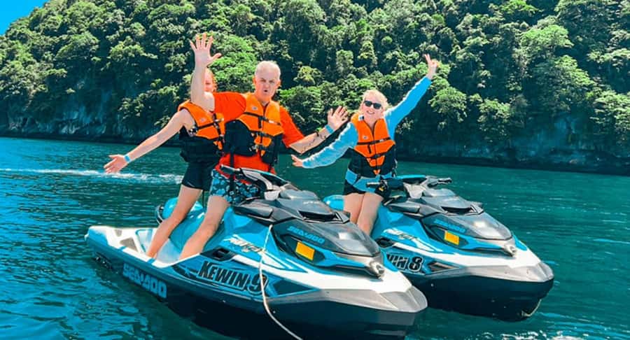 Phuket: Jet Ski Tour to 6 Islands with Lunch & Transfers - Should you book it?