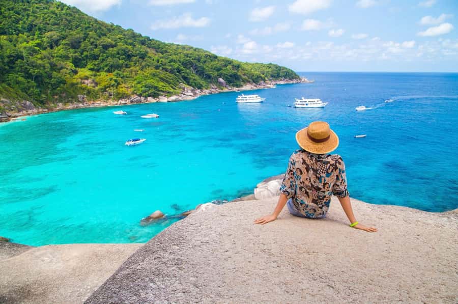 Phuket/Khaolak: Similan Islands Speed Catamaran Premium Trip - Koh Bangu brings the first underwater stop