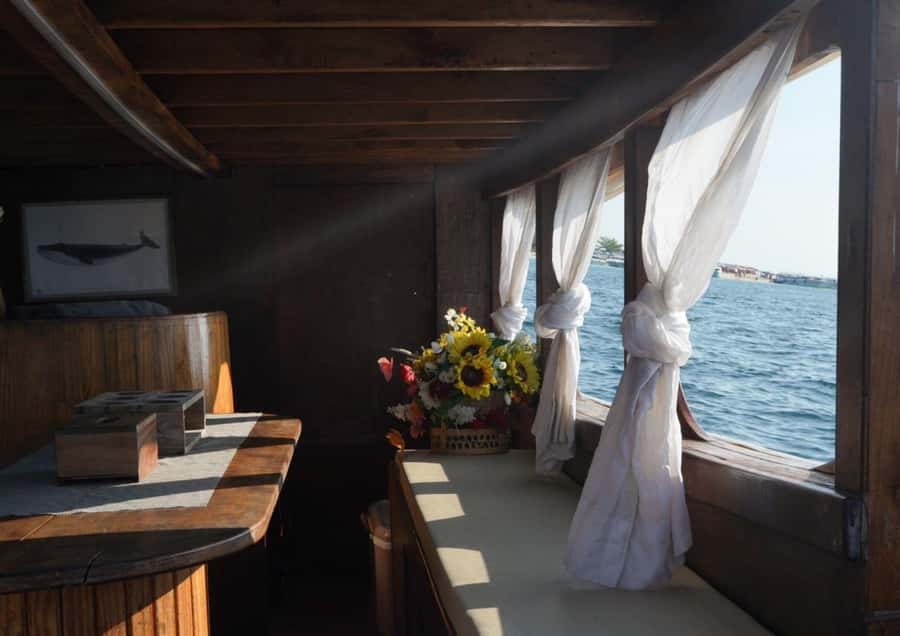 Phuket: Luxury Private Longtail Boat Islands Discovery Tour - Kai Nai and Kai Nok: beauty with a crowd warning