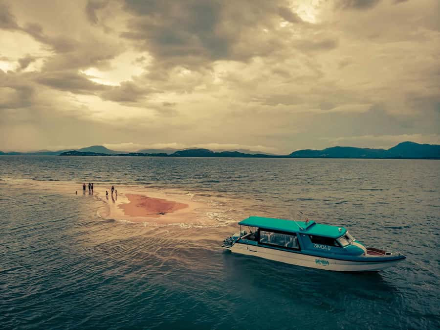 Phuket: Phi Phi Island Sunrise Group Speedboat Tour - Key points to know before booking