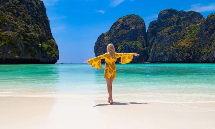 Phuket : Phi Phi Island Trip by Speedboat with Lunch - Snorkeling Over Coral and Shallow Water