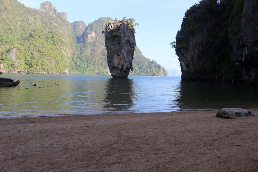 Phuket: Phi Phi & James Bond Island Combo Day Tour w/Lunch - Phi Phi Don, snorkeling and lunch