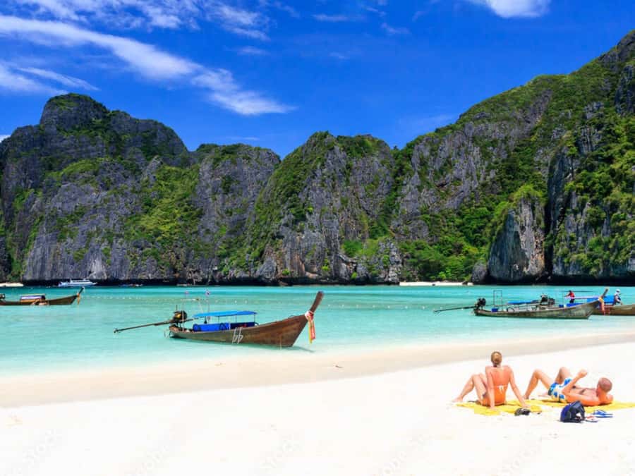 Phuket; Phi Phi, Maya Bay, Bamboo or Khai Island Speedboat - The day begins with a long but useful transfer