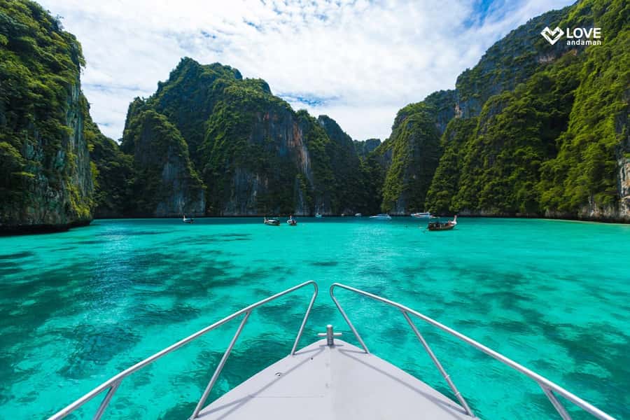 Phuket: Phi Phi Pileh Lagoon Bamboo Island by Speed Boat - Bamboo Island and the final beach hour