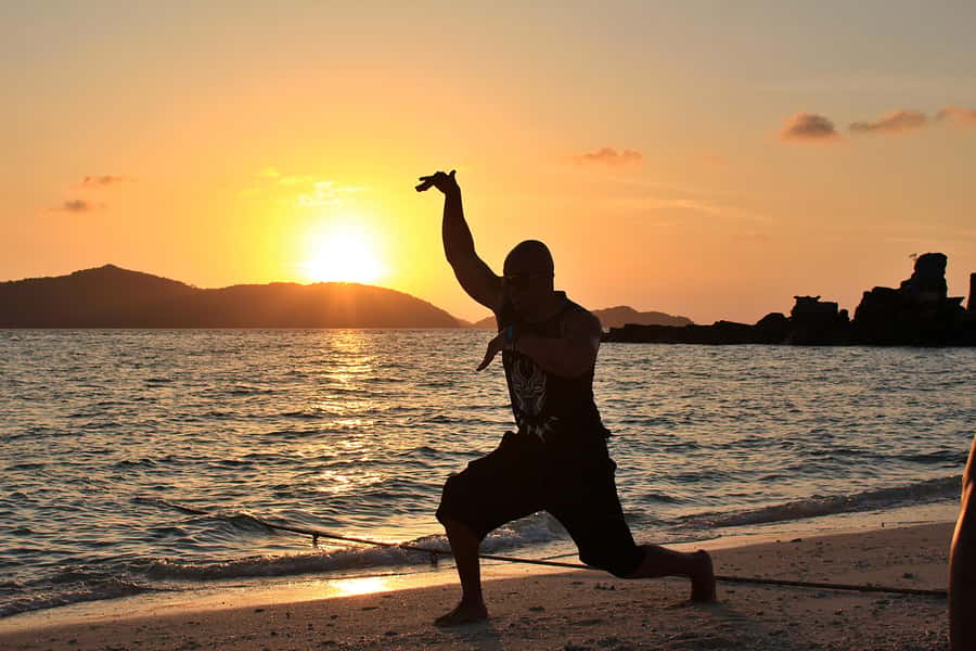 Phuket: Phi Phi Sunrise Boat Tour to Bamboo and Khai Island - Why the 4:30 AM start changes the day