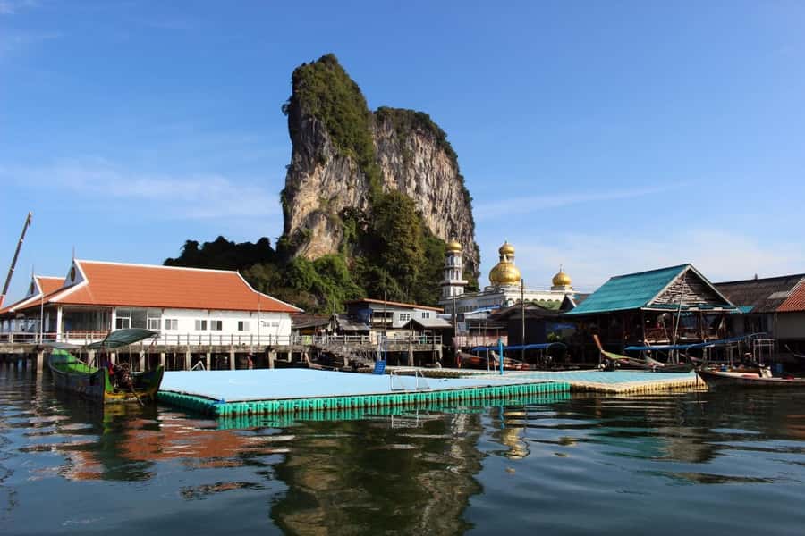 Phuket: Private Boat Charter to James Bond Island - Koh Hong by canoe, with emerald water and narrow passages