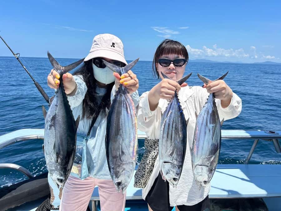 Phuket: Racha Island Fishing and Snorkeling Boat Tour - Racha Yai lunch and swimming stop