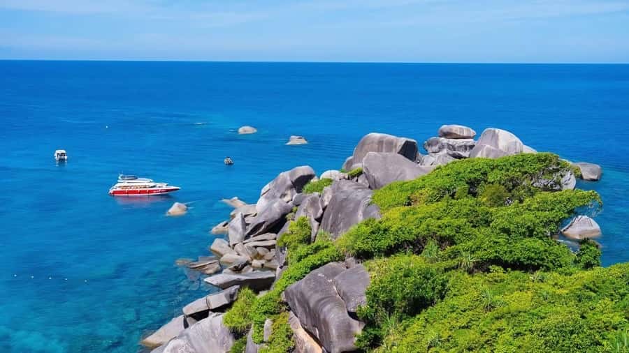 Phuket: Similan Island by Speedboat - Breakfast at the pier and the trip to the islands