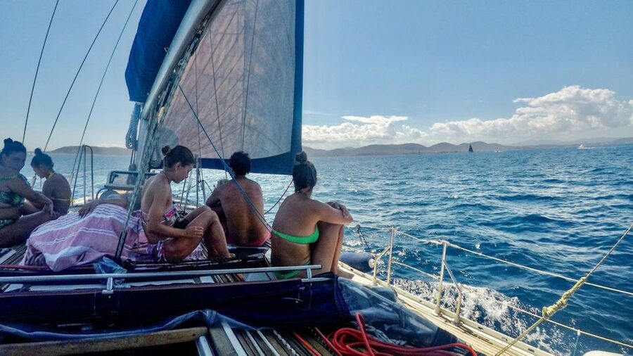 Porto San Paolo: Tavolara Island Sailboat Cruise with Lunch - Who Will Enjoy This Sailing Day?