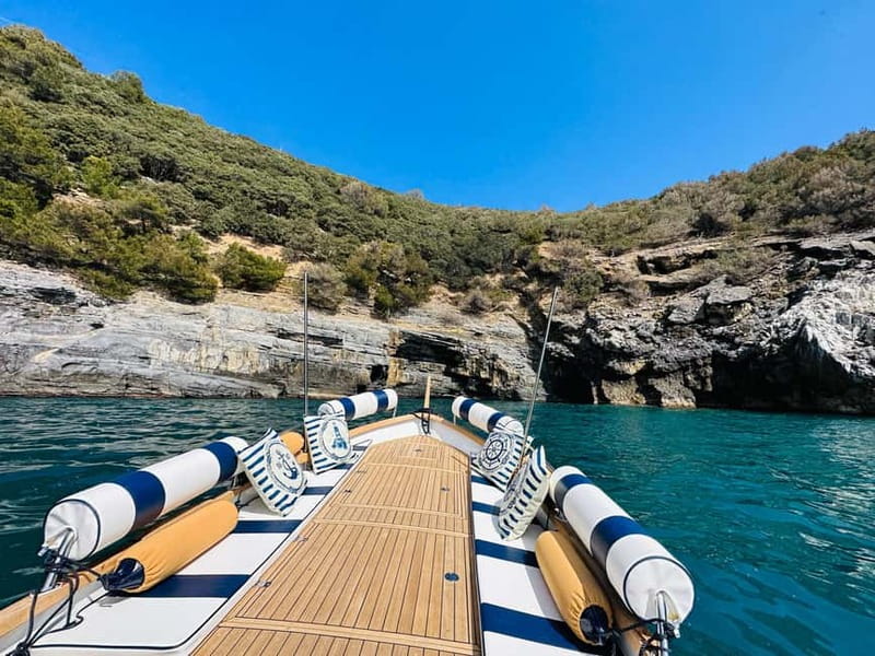 Portovenere: a boat tour to discover its islands - What the $106 price includes