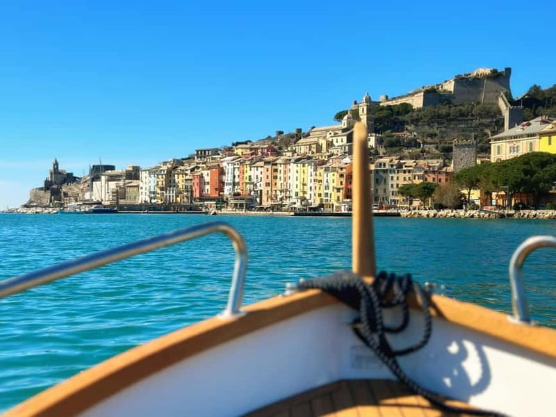 Portovenere: a boat tour to discover its islands - Blue Taurus and the feel of a small boat