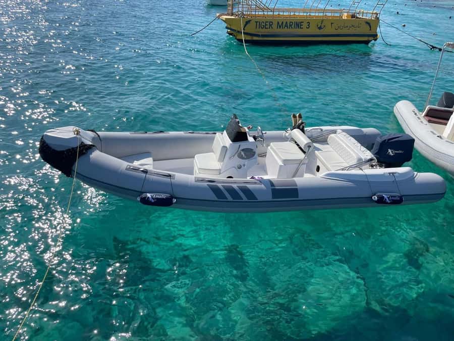 Private 4-Hour Speedboat Trip with Island Stop - Optional parasailing and massage