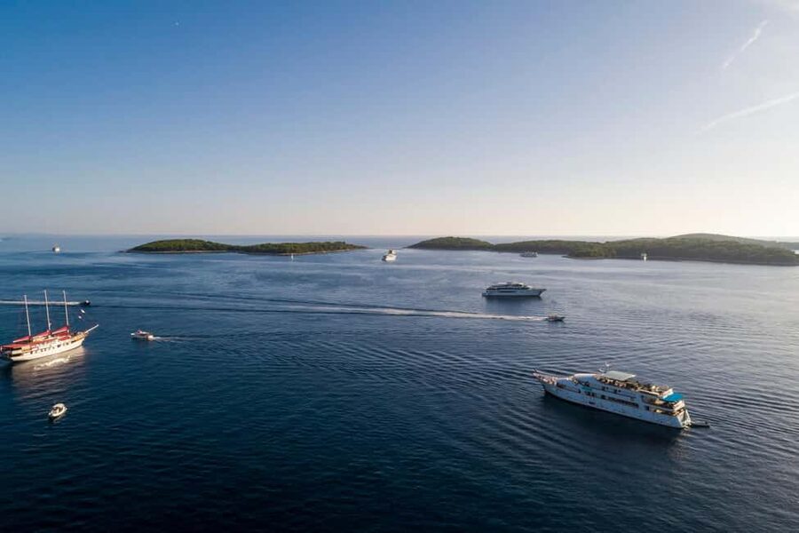 Private 5 islands Boat Tour: Blue Cave,Hvar &Pakleni islands - A softer finish among the Pakleni Islands