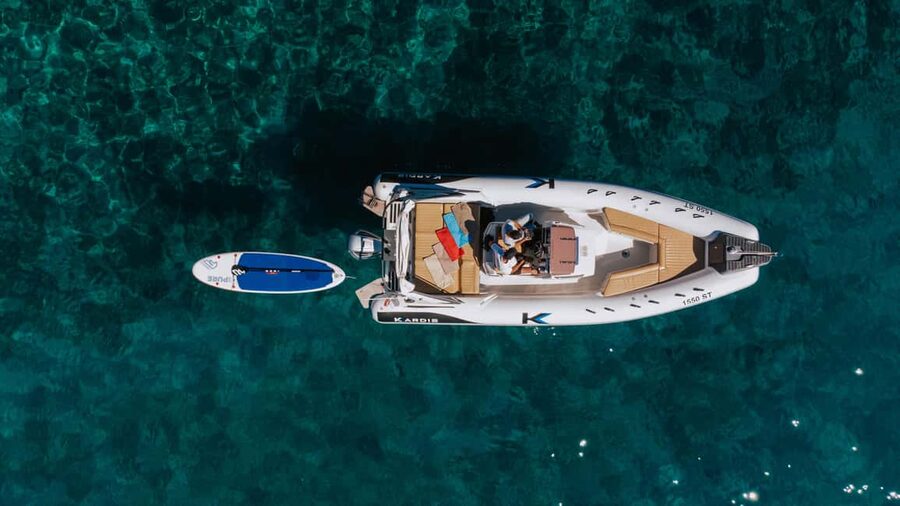 Private 5 islands Boat Tour: Blue Cave,Hvar &Pakleni islands - Captain Metko and the private-group advantage