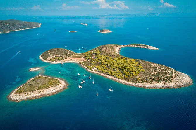 Private Blue Cave 5 Islands Tour from Trogir - Hvar Town, the Three-Hour Finale