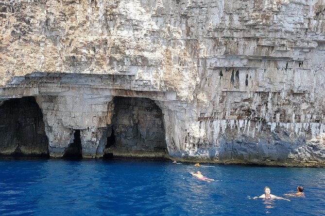 Private Blue Cave and Hvar - 5 Islands Tour - Budihovac is the swimming break