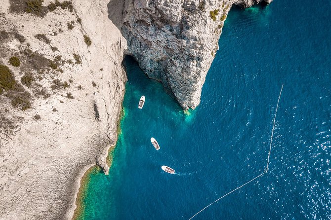 Private Blue Cave and Hvar - 5 Islands Tour - Komiza gives the day a human scale