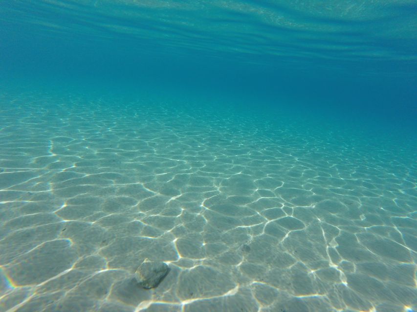 Private boat tour to island Brač from Split or Trogir - Milna, a fishing village with local wine