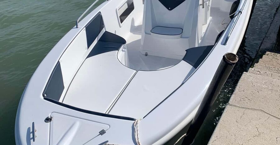 Private boat tour, visit the major islands Venice - Who will get the most from this tour