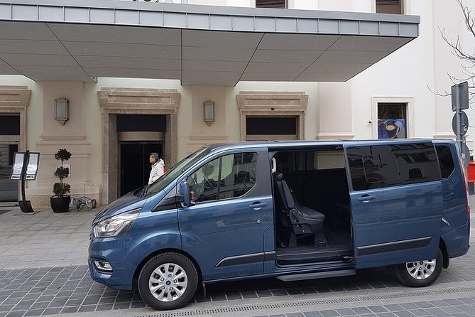Private Buda Castle walking tour & Danube river cruise with Margaret Island stop - Boarding the shared Danube cruise